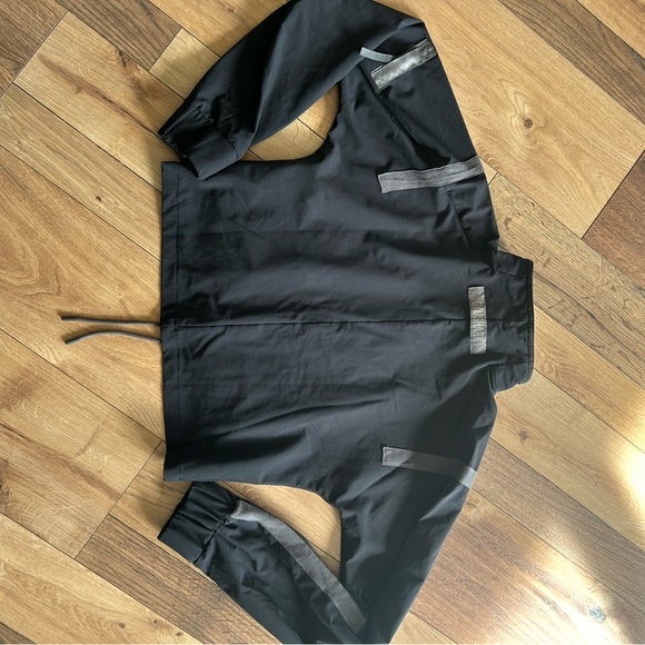 Gymshark Charcoal and Black Jacket - Picture 3 of 4